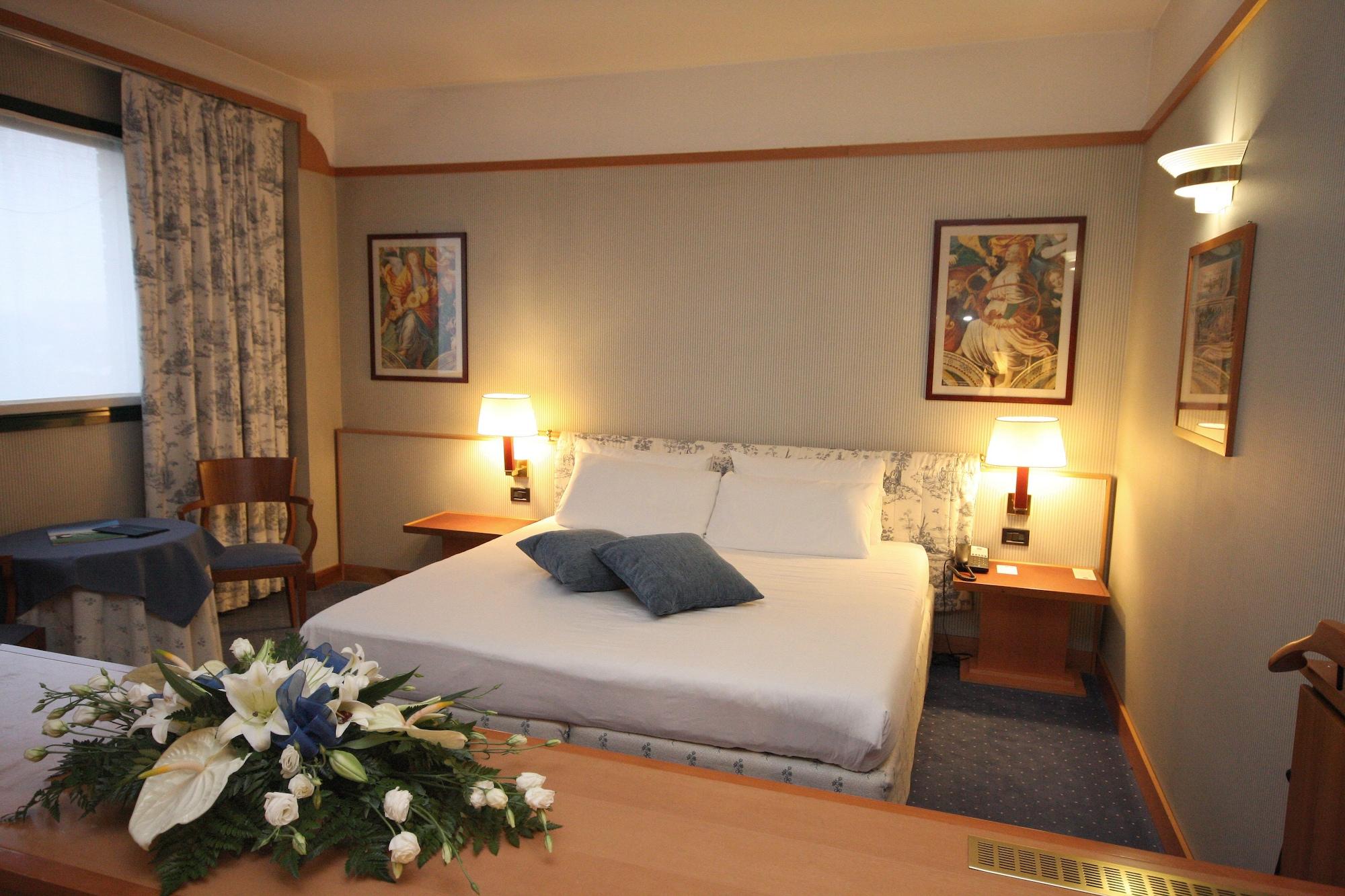 Hotel Della Rotonda Σαρόνο Εξωτερικό φωτογραφία